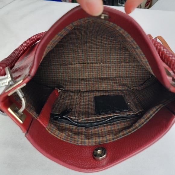 Brighton red braided handle leather shoulder bag w/ matching wallet - Picture 8 of 11